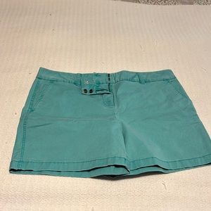 Turquoise Vineyard Vines shorts, size 16